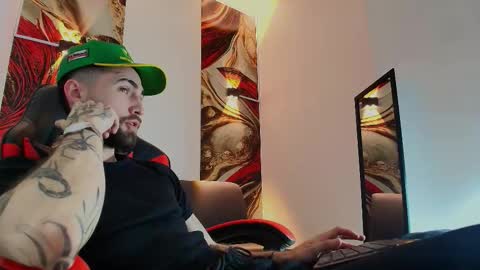 LUKE online show from December 4, 1:29 pm