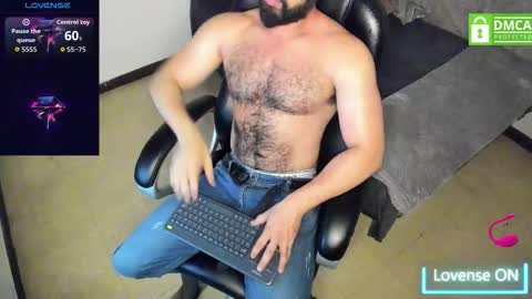 luke diaz7 online show from December 4, 3:13 am