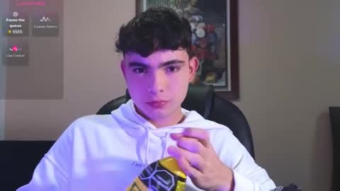 lukeboyce online show from March 10, 4:51 am