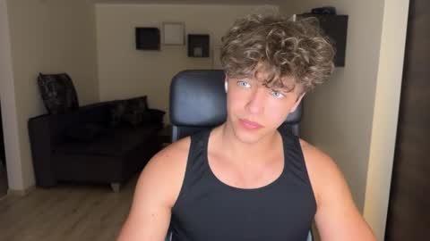 lukedesirable online show from May 26, 9:44 pm