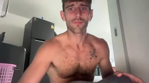 Snapshot of lukegunn22 chatting on December 15, 10:58 pm MR. Luke Gunn online show from December 15, 10:58 pm