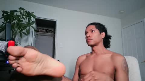 Snapshot of luminouscummer chatting on January 5, 3:32 am luminous online show from January 5, 3:32 am