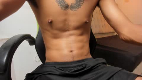 lunay_bigcock420 online show from November 19, 6:57 am