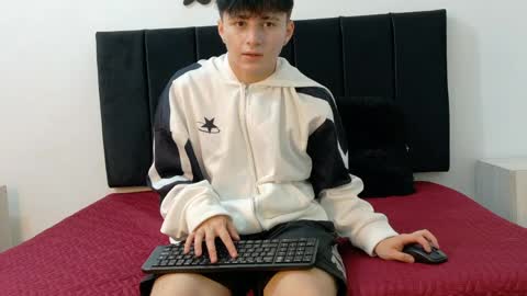 lunaydream online show from May 28, 11:52 am