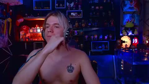 lustymatt online show from December 14, 2:40 am