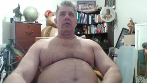 Snapshot of luv2bnakedallthetime chatting on December 2, 4:51 pm Tony online show from December 2, 4:51 pm