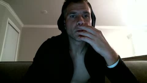 luvalonsix online show from September 27, 3:15 am