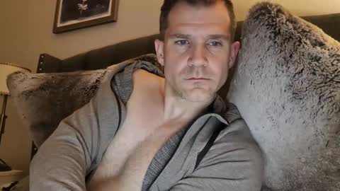 luvalonsix online show from April 14, 11:54 am