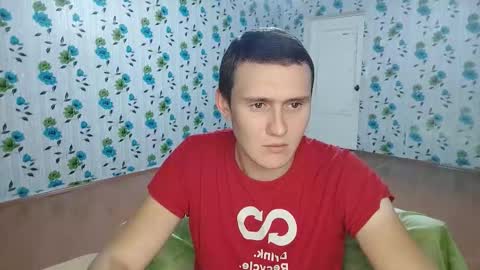 Snapshot of luxeboy_ chatting on October 20, 6:45 pm Mike online show from October 20, 6:45 pm