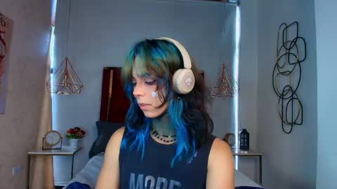 Luxiel 3 online show from May 22, 9:09 pm