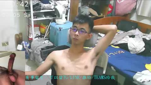 lvoe810930 online show from May 1, 4:42 pm