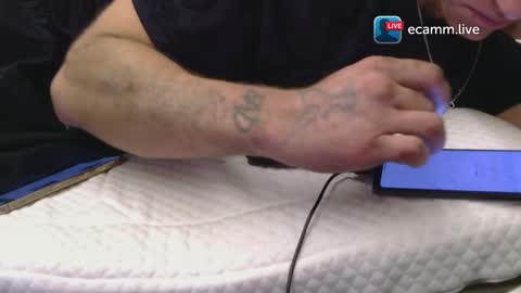 Snapshot of m831481 chatting on December 9, 6:13 am Hotandhairy online show from December 9, 6:13 am