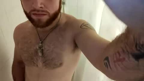 Snapshot of m831481 chatting on September 15, 2:25 am Hotandhairy online show from September 15, 2:25 am