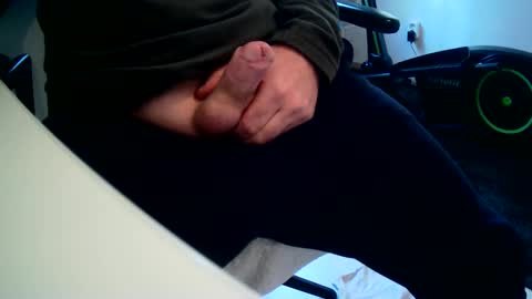 Snapshot of m_daan1969 chatting on January 2, 2:35 pm m_daan1969 online show from January 2, 2:35 pm