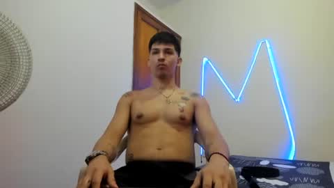 itgram pezlo josue online show from November 20, 3:00 pm