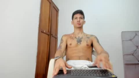 itgram pezlo josue online show from February 20, 2:19 pm