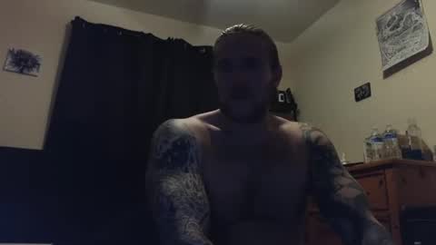 Snapshot of mac_drew chatting on January 31, 3:20 am mac_drew online show from January 31, 3:20 am