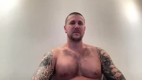 Snapshot of mac_drew chatting on October 26, 3:03 pm mac_drew online show from October 26, 3:03 pm