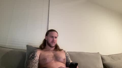 Snapshot of mac_drew chatting on February 22, 4:51 am mac_drew online show from February 22, 4:51 am