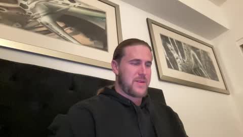 Snapshot of mac_drew chatting on March 8, 6:09 am mac_drew online show from March 8, 6:09 am