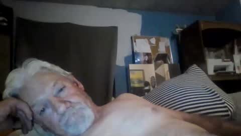 macwillie10158 online show from September 15, 7:21 am