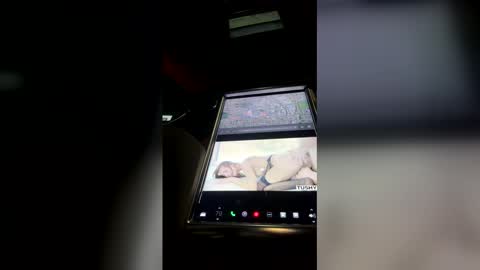 maddd_maxx online show from March 10, 11:16 am