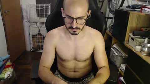 Snapshot of madziula chatting on February 12, 5:15 am Peter online show from February 12, 5:15 am