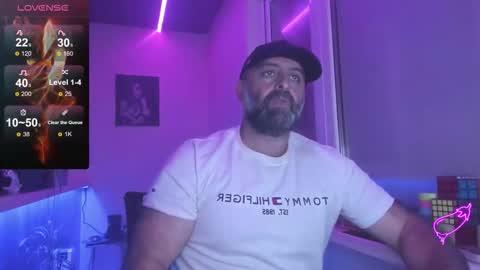 Snapshot of magabear chatting on September 23, 3:28 am Magabear online show from September 23, 3:28 am