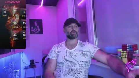 Snapshot of magabear chatting on September 18, 2:13 am Magabear online show from September 18, 2:13 am