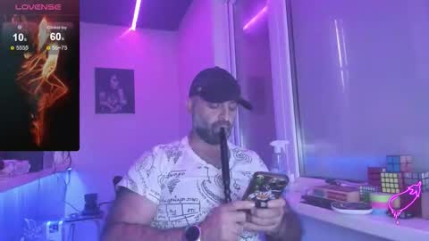 Snapshot of magabear chatting on September 24, 7:51 am Magabear online show from September 24, 7:51 am