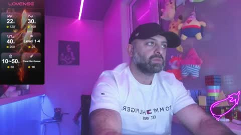 Snapshot of magabear chatting on February 7, 9:04 pm Magabear online show from February 7, 9:04 pm