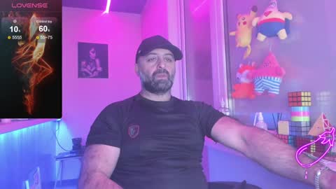 Snapshot of magabear chatting on January 22, 9:02 am Magabear online show from January 22, 9:02 am
