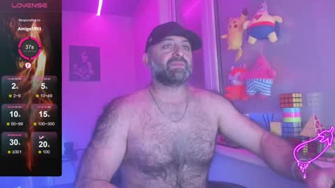 Snapshot of magabear chatting on January 20, 3:39 pm Magabear online show from January 20, 3:39 pm