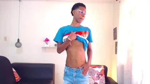 Snapshot of maiki18 chatting on January 31, 2:07 pm I am Maik online show from January 31, 2:07 pm