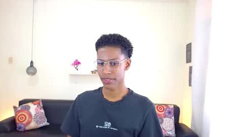 Snapshot of maiki18 chatting on March 3, 1:37 pm I am Maik online show from March 3, 1:37 pm
