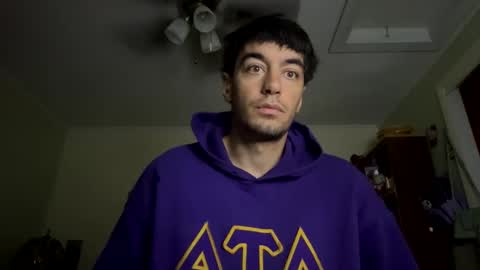 Snapshot of mainecollegeboy chatting on October 2, 10:52 am mainecollegeboy online show from October 2, 10:52 am