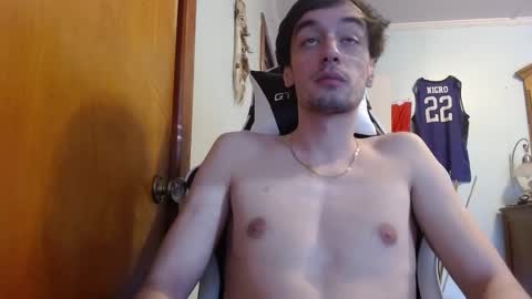 Snapshot of mainecollegeboy chatting on March 10, 9:18 pm mainecollegeboy online show from March 10, 9:18 pm