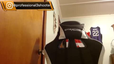 Snapshot of mainecollegeboy chatting on January 26, 10:02 am mainecollegeboy online show from January 26, 10:02 am