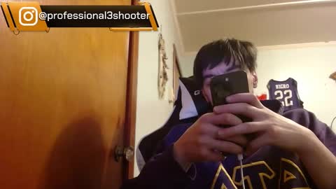 Snapshot of mainecollegeboy chatting on January 24, 11:34 pm mainecollegeboy online show from January 24, 11:34 pm