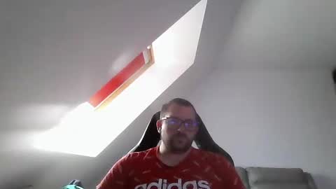 breton online show from June 8, 8:37 am