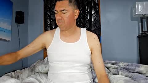 Snapshot of maluma1981 chatting on September 21, 4:23 am maluma1981 online show from September 21, 4:23 am