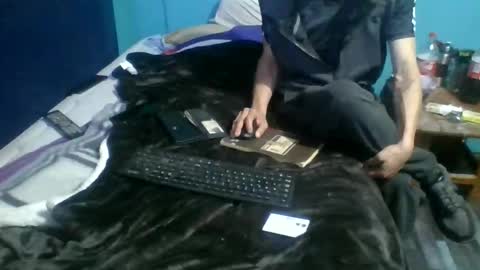 man_uel76 online show from December 23, 3:59 am