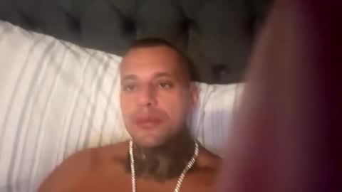 mancsecret online show from November 11, 7:46 am