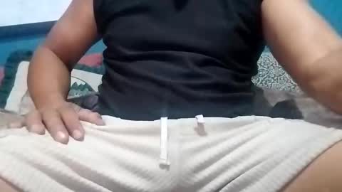 mandrilo7379 online show from May 4, 6:48 am