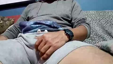 mandrilo7379 online show from February 13, 7:14 am