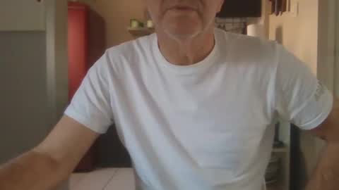 manngrossbite online show from February 6, 10:15 am