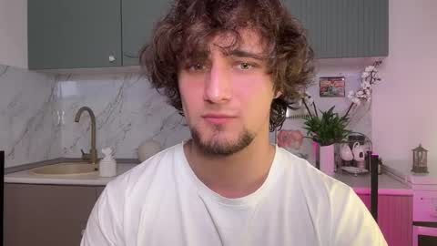 manolein online show from November 12, 3:18 pm