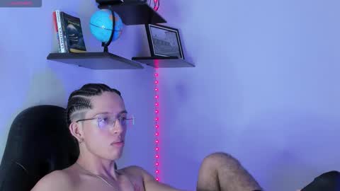 Manuel online show from November 7, 3:32 am