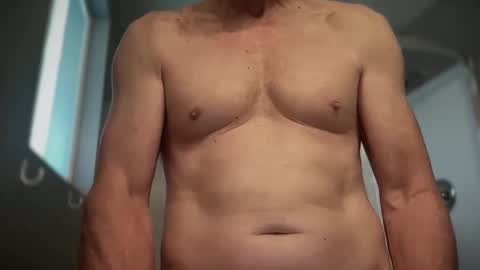 Snapshot of marcaufun chatting on September 28, 10:08 pm BestBadDaddy online show from September 28, 10:08 pm