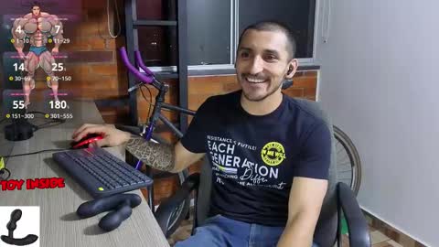 Snapshot of marckmuscle chatting on September 14, 3:30 am Marck Independent model online show from September 14, 3:30 am
